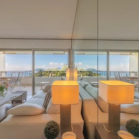 Riviera Escape - Sea View, Pool & Tennis Appartement