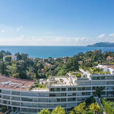 2-bedroom With Sea View, Pool & Tennis Cannes