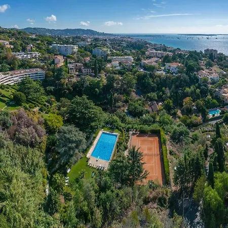 2-bedroom With Sea View, Pool & Tennis *