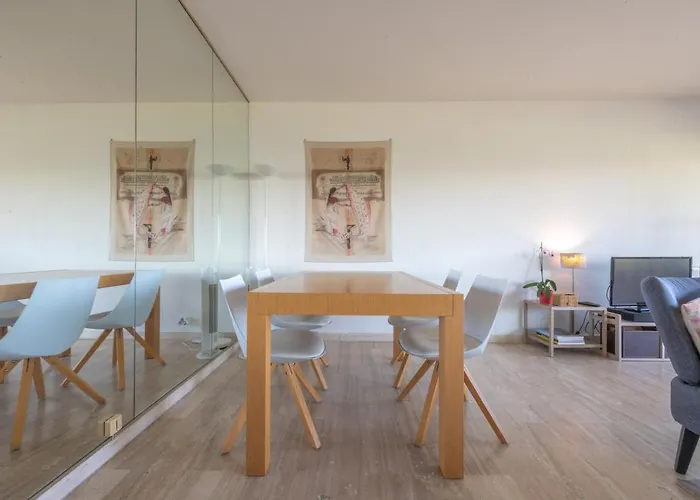 Riviera Escape - Sea View, Pool & Tennis شقة كان