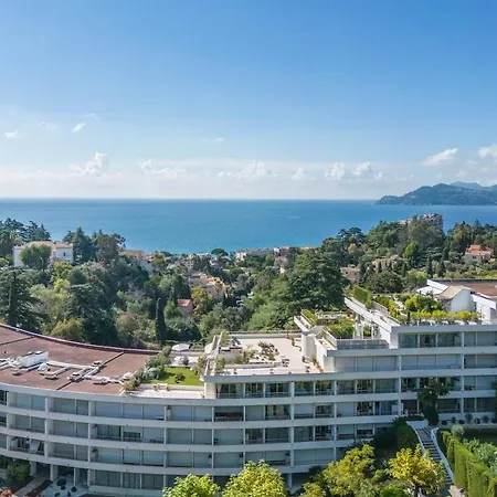 2-bedroom With Sea View, Pool & Tennis Apartman